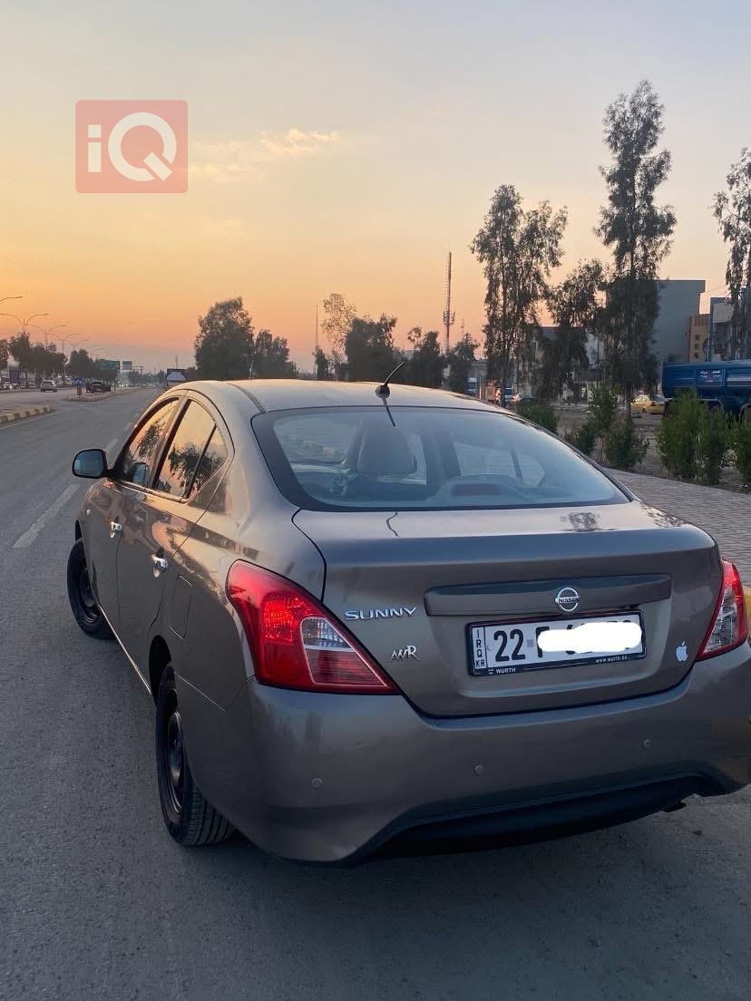 نیسان سەنی